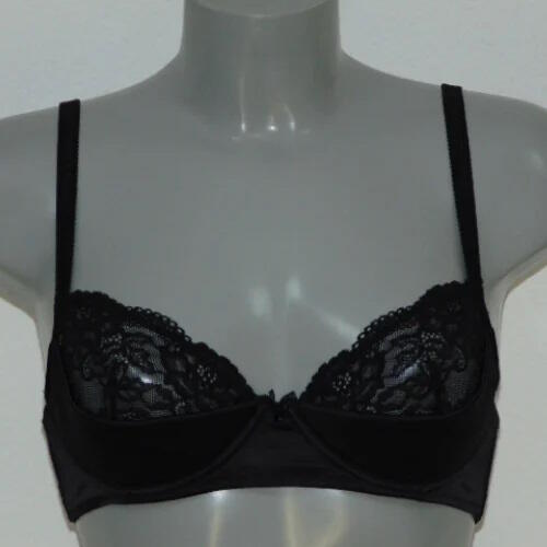 Sapph contoured bras can be found at Dutch Designers Outlet.